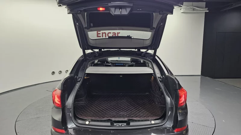 BMW 5-Series Gran Turismo