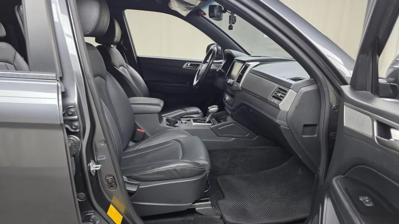 SsangYong Rexton Sports Khan