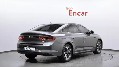 Renault SM6