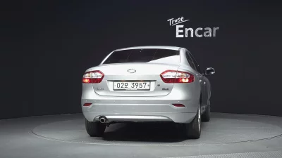 Renault SM3