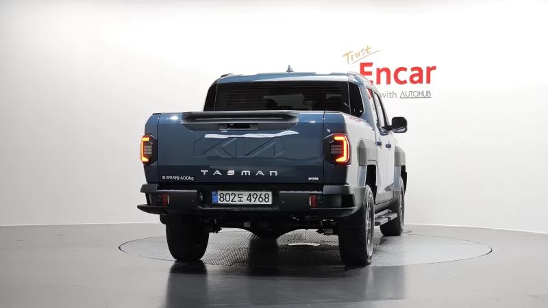 Kia Tasman