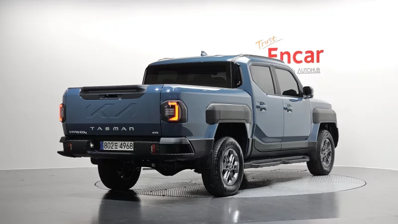 Kia Tasman