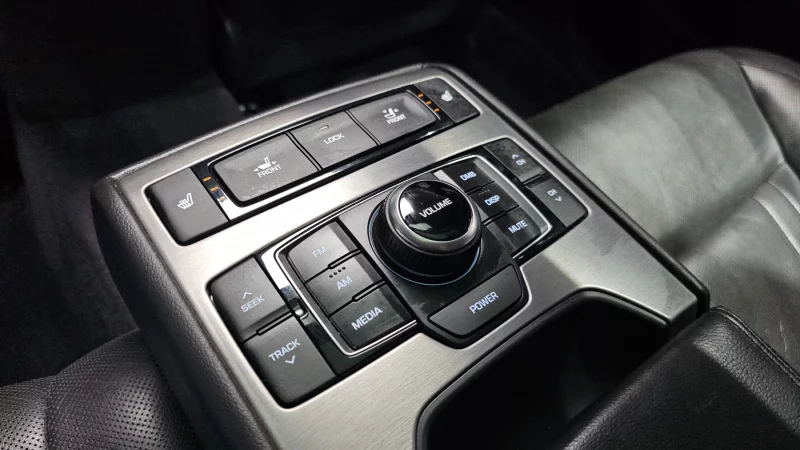 Hyundai Genesis