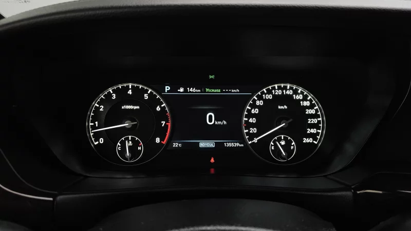 Genesis EQ900