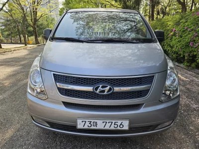 Hyundai Grand Starex