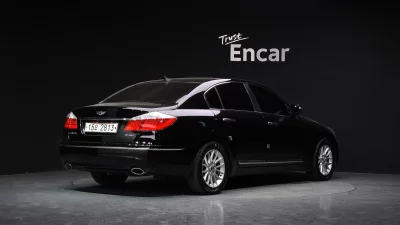 Hyundai Genesis