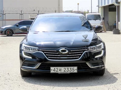 Renault SM6