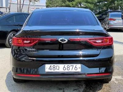 Renault SM6