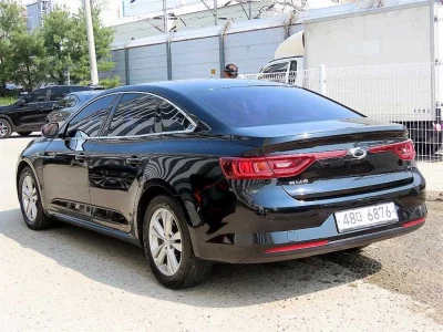 Renault SM6