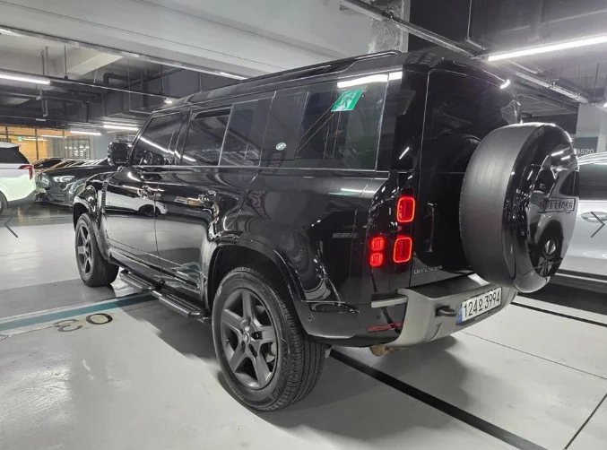 Land Rover DEFENDER