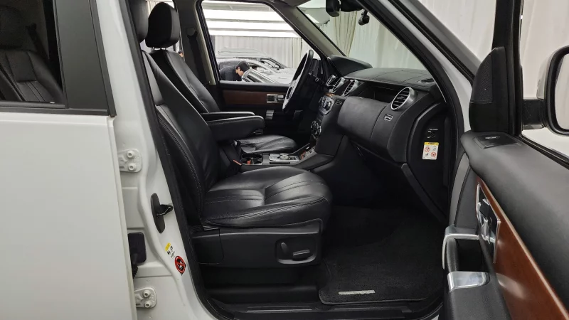 Land Rover DISCOVERY