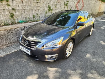 Nissan Altima