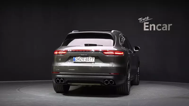 Porsche CAYENNE