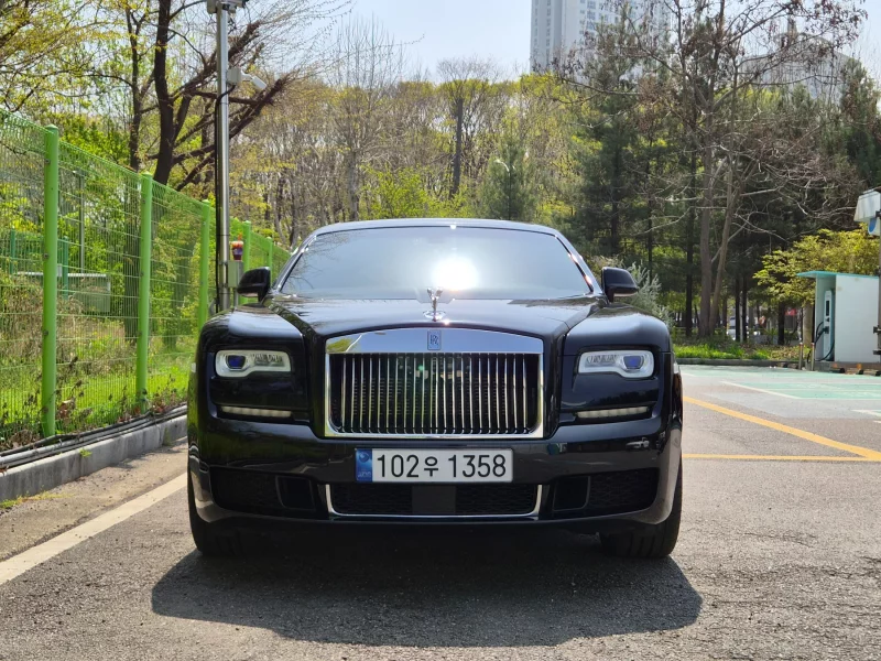 Rolls-Royce GHOST