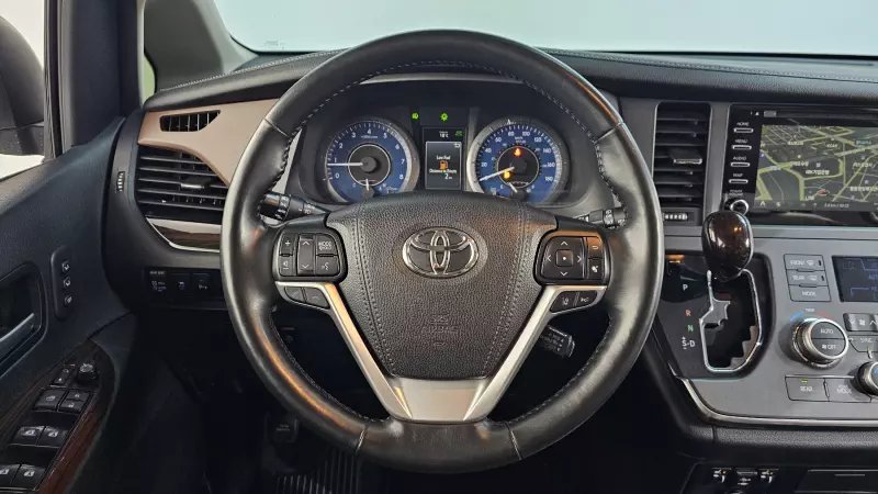 Toyota Sienna