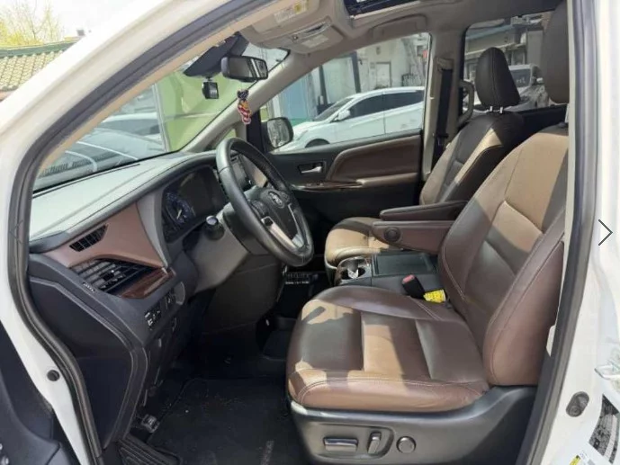 Toyota Sienna