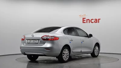 Renault SM3