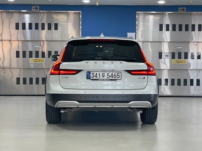 Volvo V90