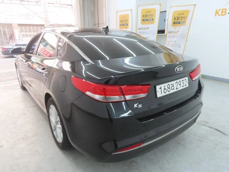 Kia K5
