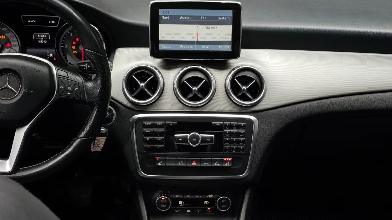Mercedes-Benz GLA-Class