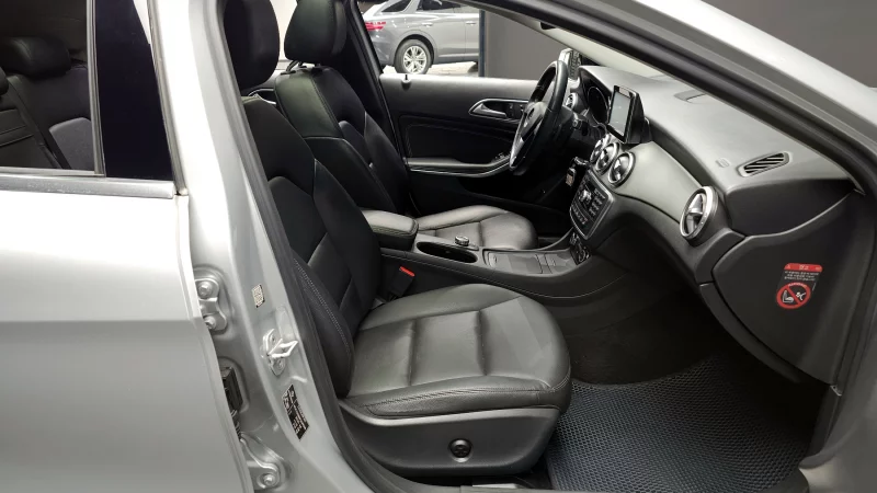 Mercedes-Benz GLA-Class