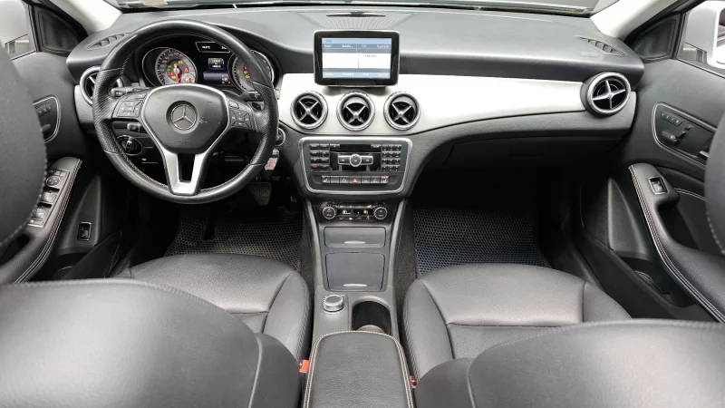 Mercedes-Benz GLA-Class