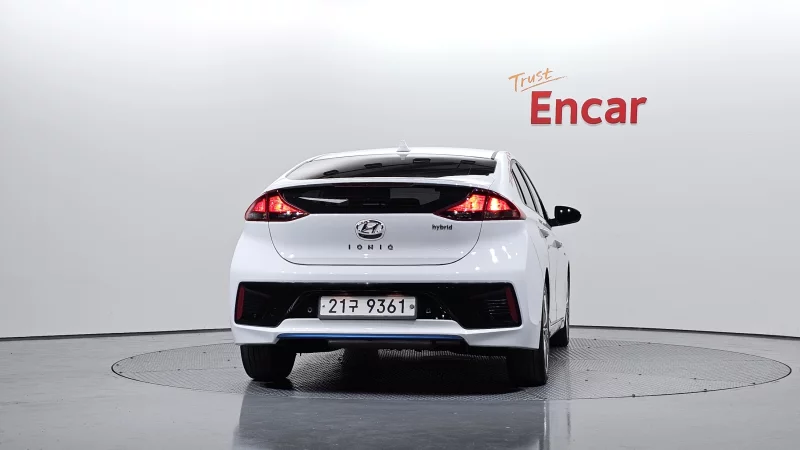 Hyundai Ioniq