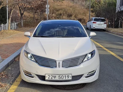 Lincoln MKZ