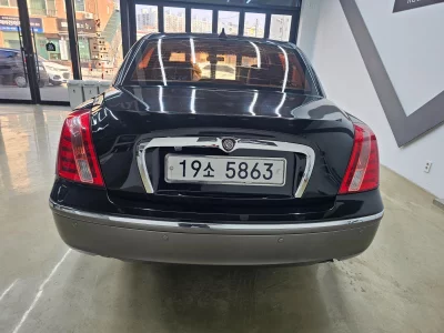 Kia OPIRUS