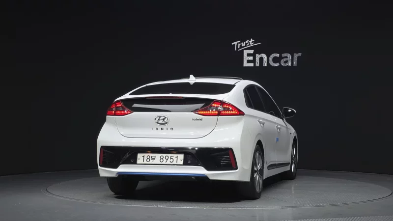 Hyundai Ioniq