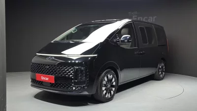 Hyundai Staria