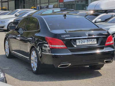 Hyundai Equus