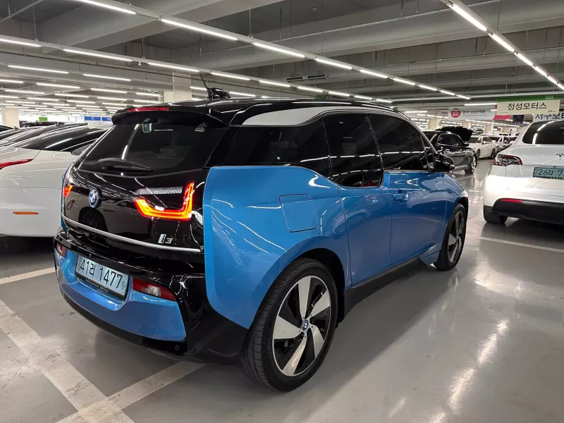 BMW i3