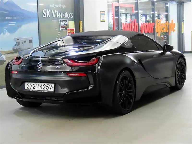 BMW i8