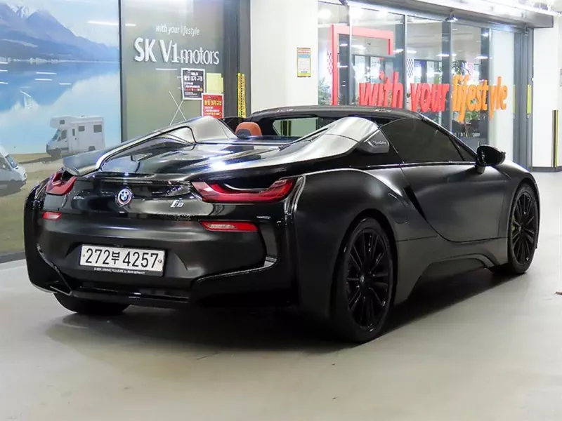 BMW i8