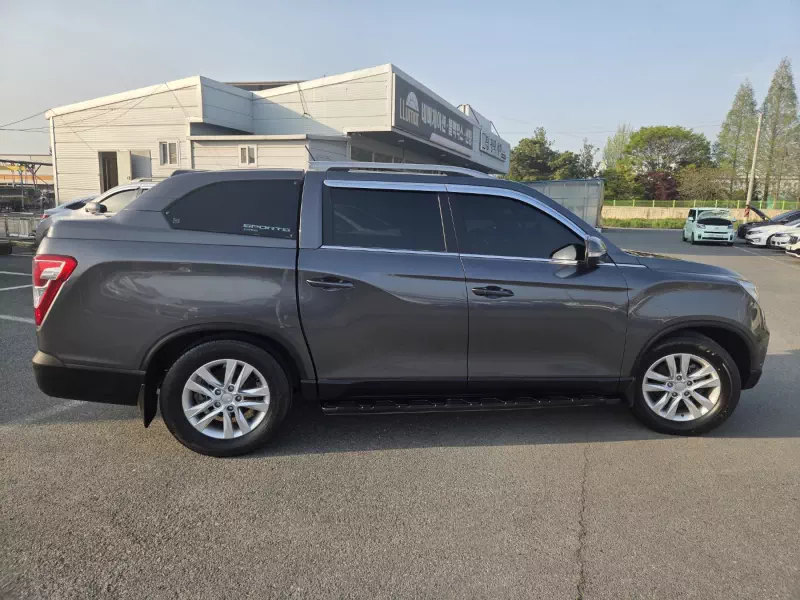 SsangYong Rexton Sports