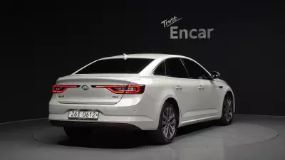 Renault SM6
