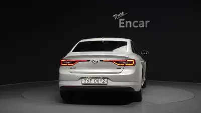 Renault SM6
