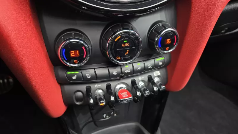 MINI Cooper Convertible