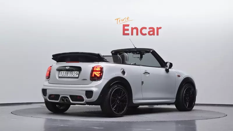 MINI Cooper Convertible