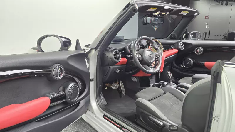 MINI Cooper Convertible