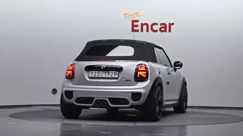 MINI Cooper Convertible