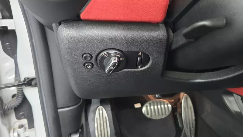 MINI Cooper Convertible