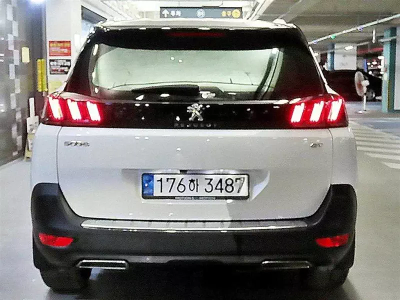 Peugeot 5008