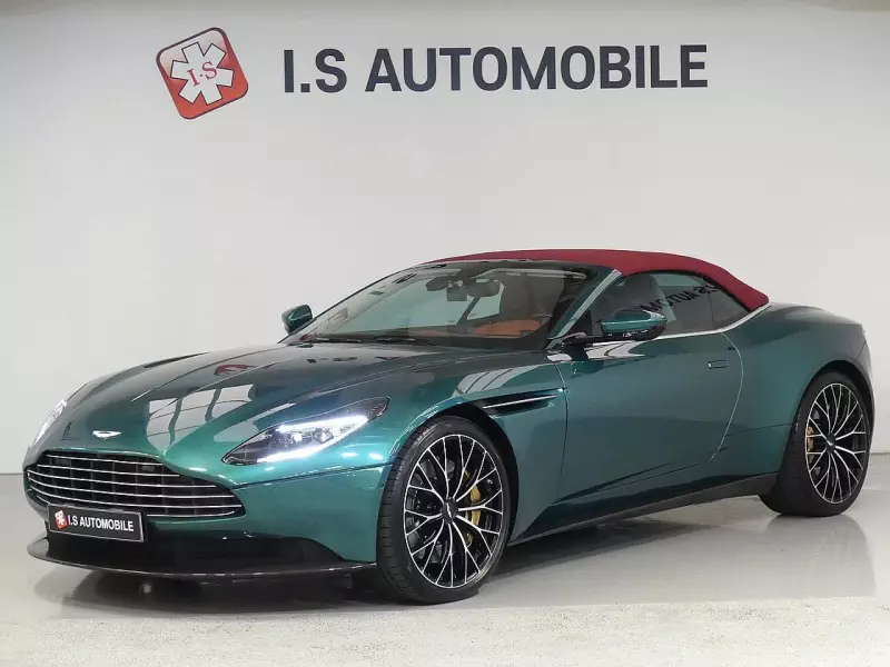 Aston Martin DB11