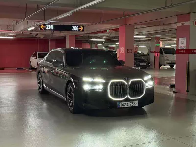 BMW 7-Series