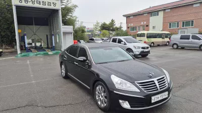 Hyundai Equus