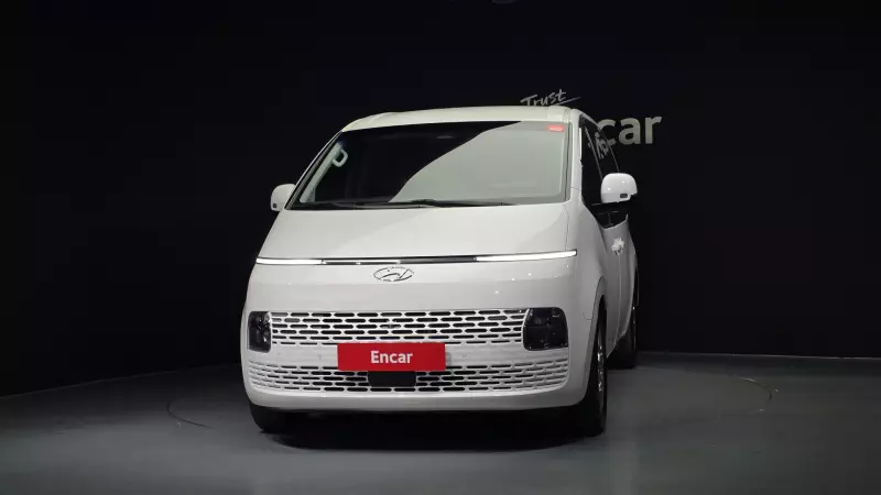 Hyundai Staria