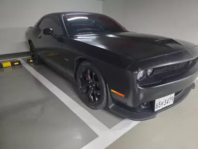 Dodge CHALLENGER