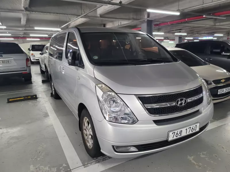 Hyundai Grand Starex